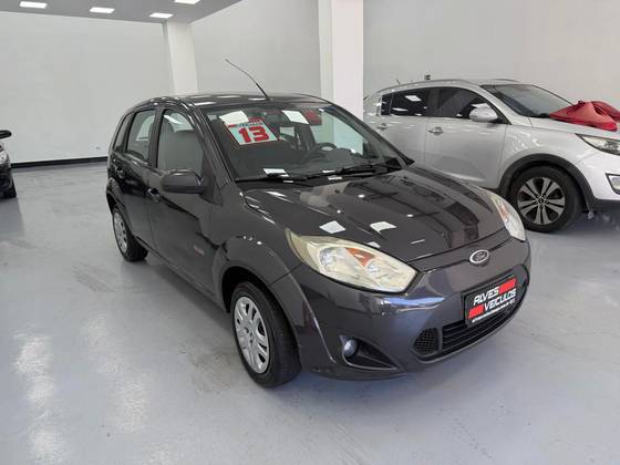 FORD FIESTA 1.6 MPI SEDAN 8V FLEX 4P MANUAL FORD FIESTA 1.6 MPI SEDAN 8V FLEX 4P MANUAL